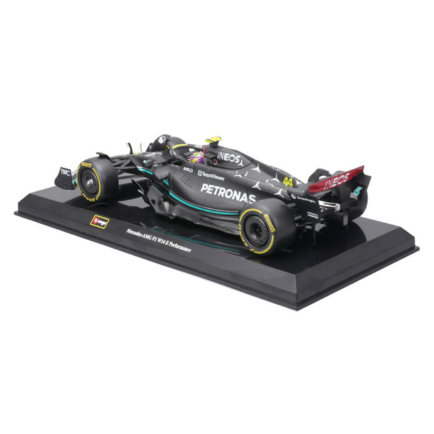 Bburago F1 Mercedes-AMG PETRONAS W14 2023 With Helmet - Lewis Hamilton 1/24 Scale