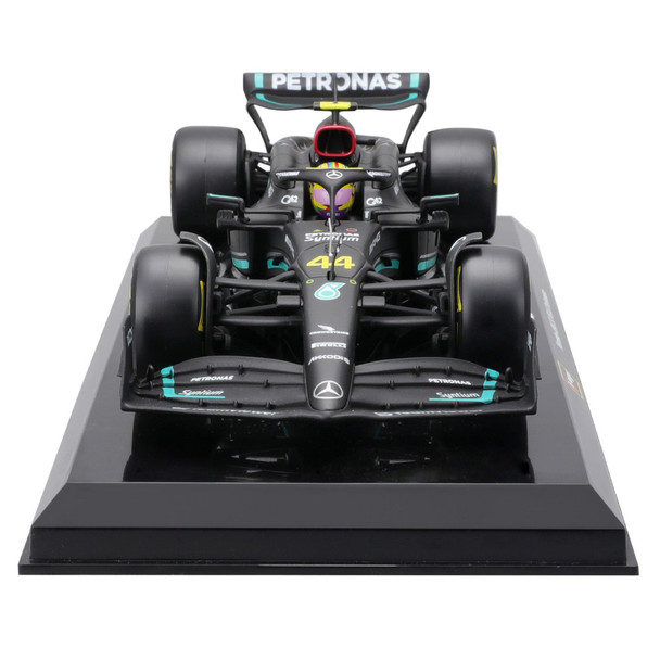 Bburago F1 Mercedes-AMG PETRONAS W14 2023 With Helmet - Lewis Hamilton 1/24 Scale